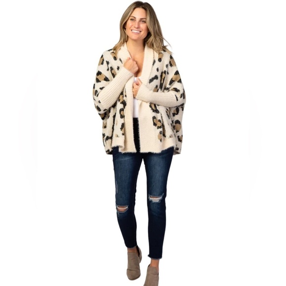 Very J Cream Animal Cheetah Print Knit Drape Cardigan SZ L NEW - Picture 2 of 12